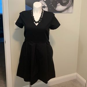 Black short sleeve cotton dress